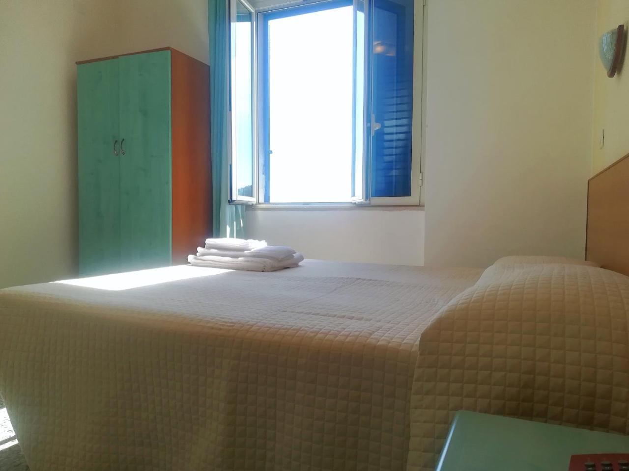 Hotel Valente オルトーナ エクステリア 写真
